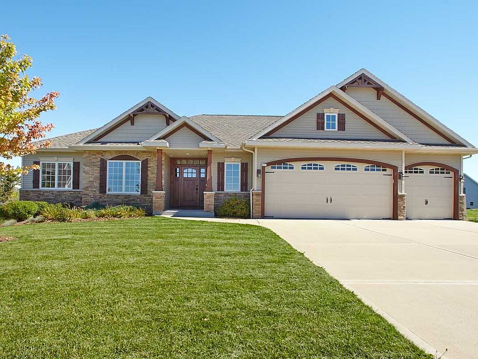 1st image of 893 Goldenview Ct