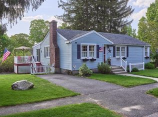 38 Paradox Dr, Worcester, MA 01602