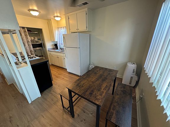 4th image of 742 W California Ave #742