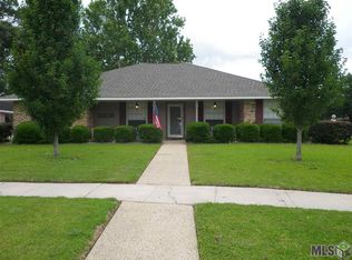 2102 Firewood Dr, Baton Rouge, LA 70816