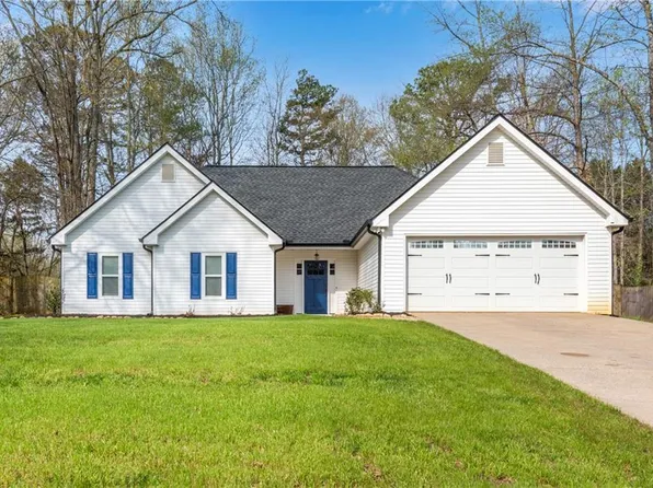 5820 Rolling Oaks Dr, Cumming, GA 30040