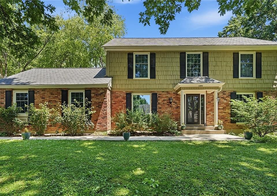 1st image of 12841 Pembroke Cir