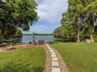 7206 S Duval Island Dr, Floral City, FL 34436