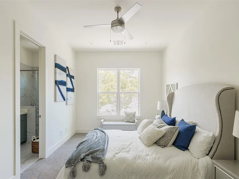 8978 Zurcher Ln — Photo 10