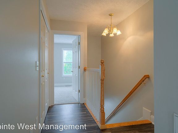 2nd image of 790 Oaktree Blvd
