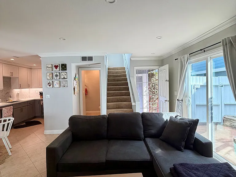 350 Avocado St #G1 — Photo 5