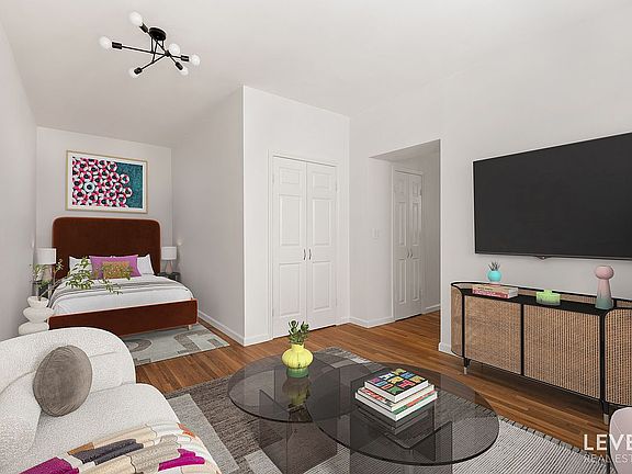 3rd image of 186 W 80th St APT 4M