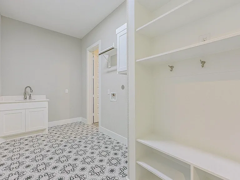 10334 Fountain Shore Dr — Photo 20