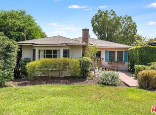 64 W Carter Ave, Sierra Madre, CA 91024