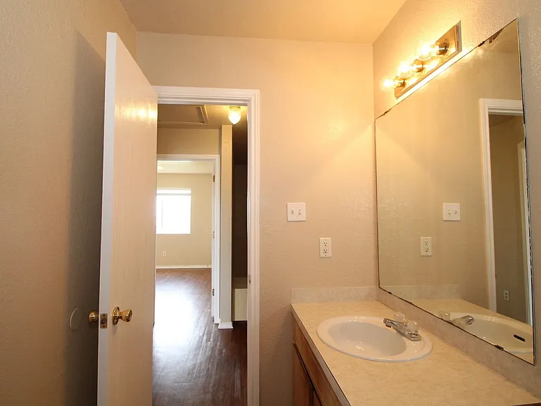 3904D Gus Dr — Photo 16