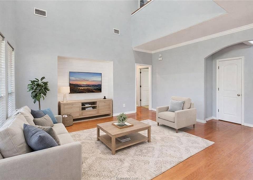 1st image of 3715 Bridle Ct
