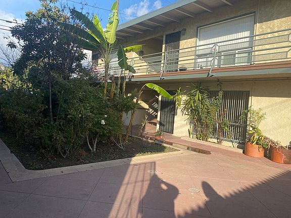 2nd image of 1518 E Artesia Blvd #21