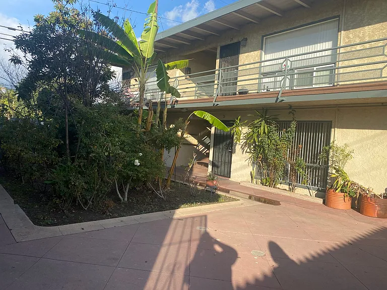 1518-40 E Artesia Blvd — Photo 48