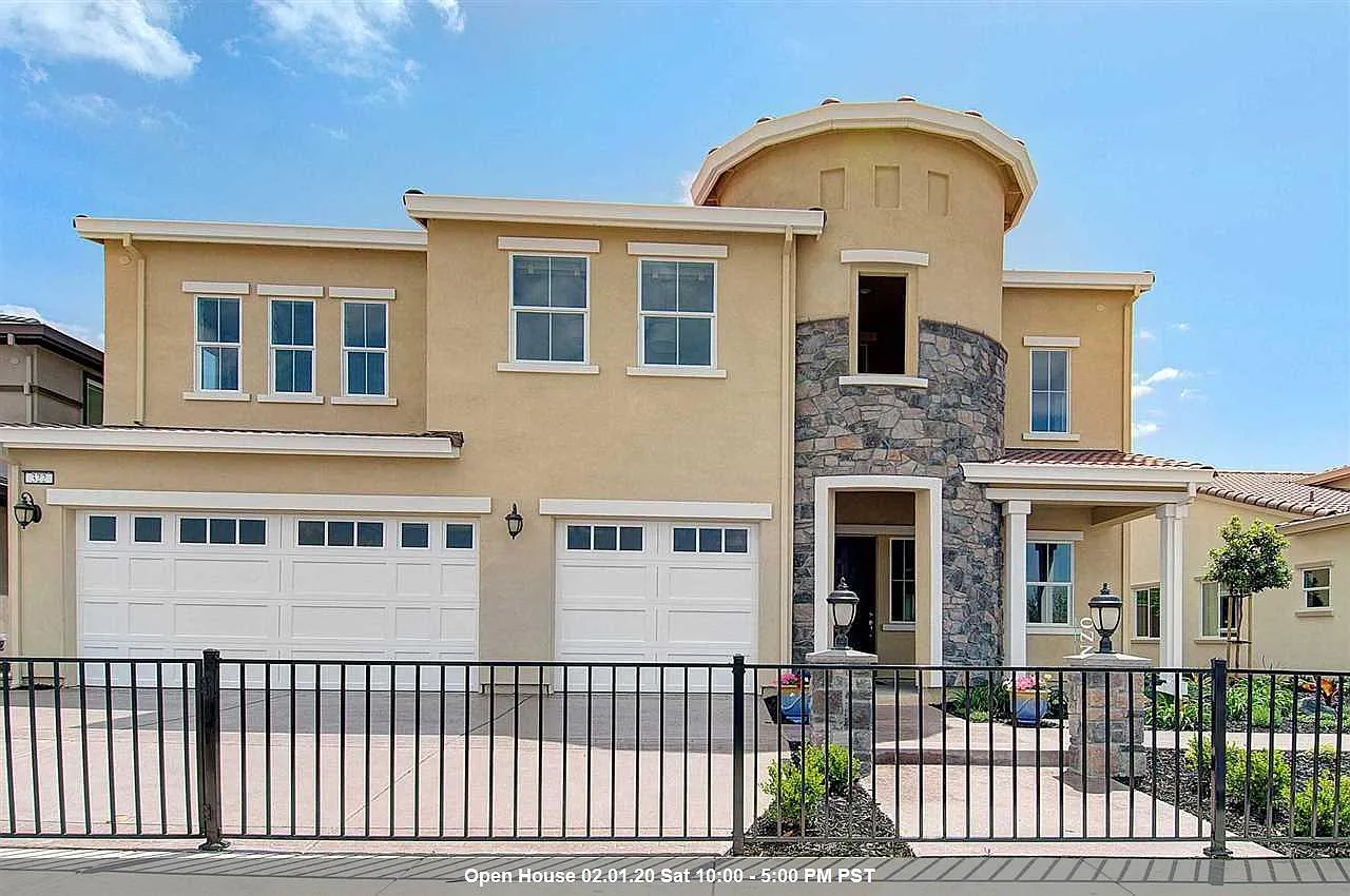 325 Bidwell Ct photo 1