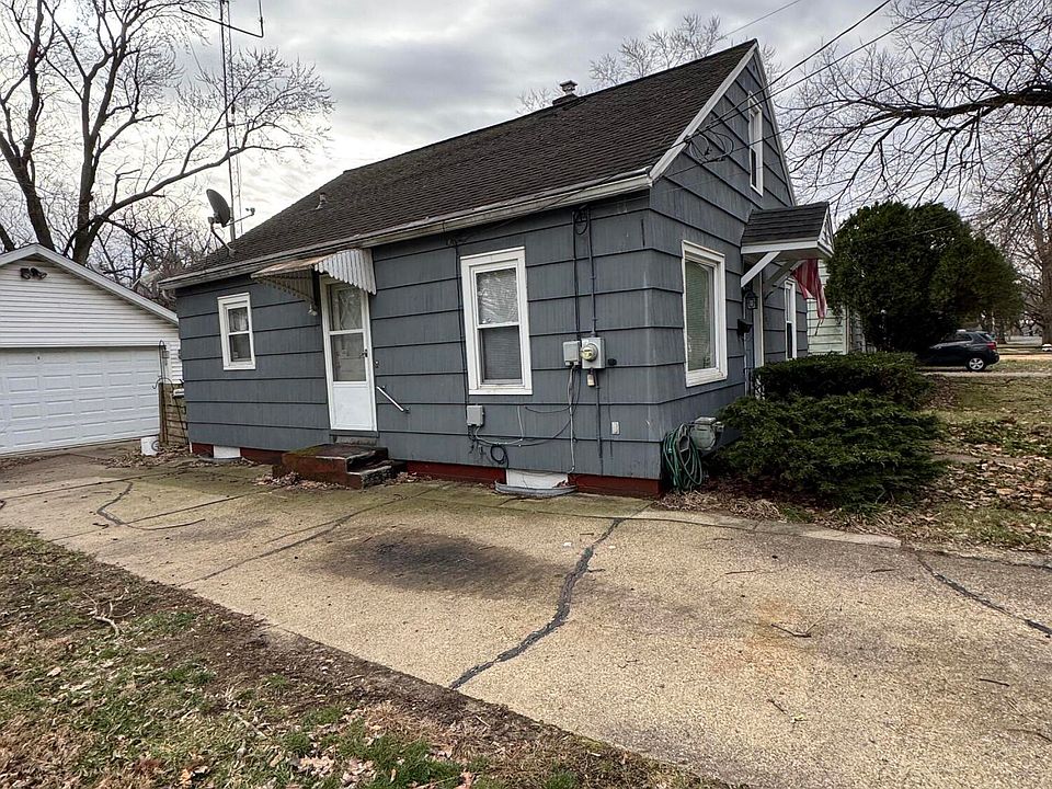 2nd image of 708 Gayle Ave