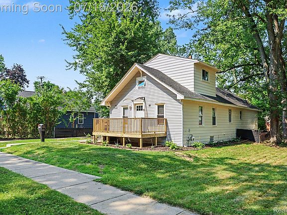 4th image of 18415 Five Points St