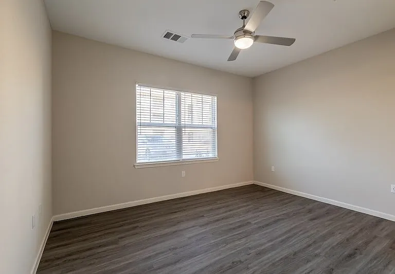 516 N Pierce St #516 — Photo 10
