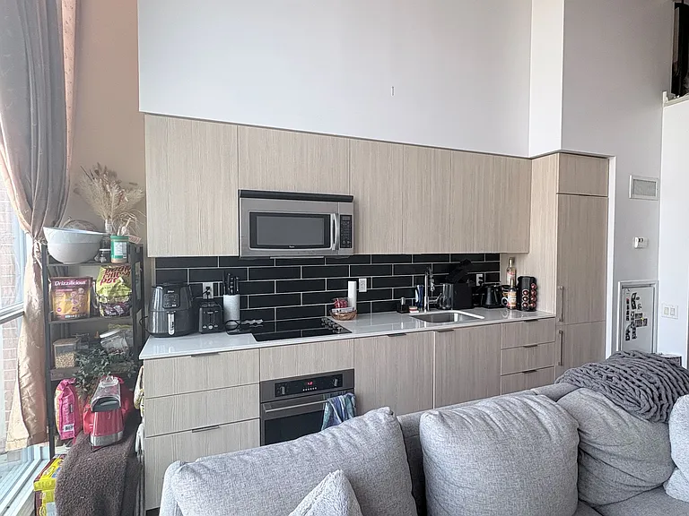 5 Hanna Ave #414 — Photo 7