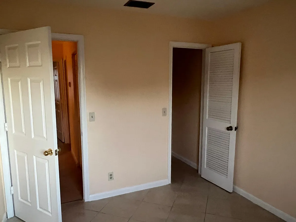 Building Photo - 1581 Woodbridge Lakes Cir