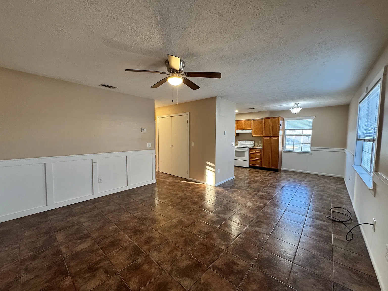 Berthe Ave 719 Unit #16 - 251 — Photo 2