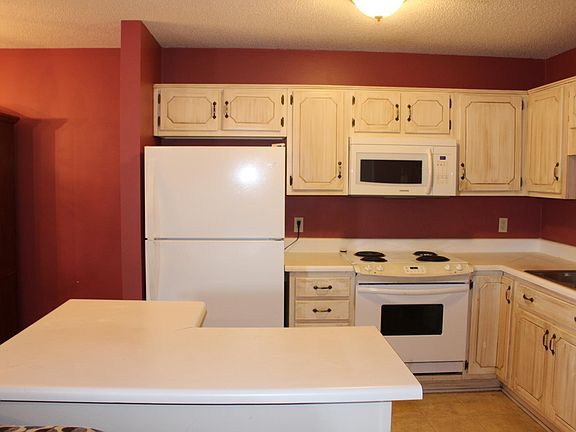 4th image of 89 River Oaks Trce