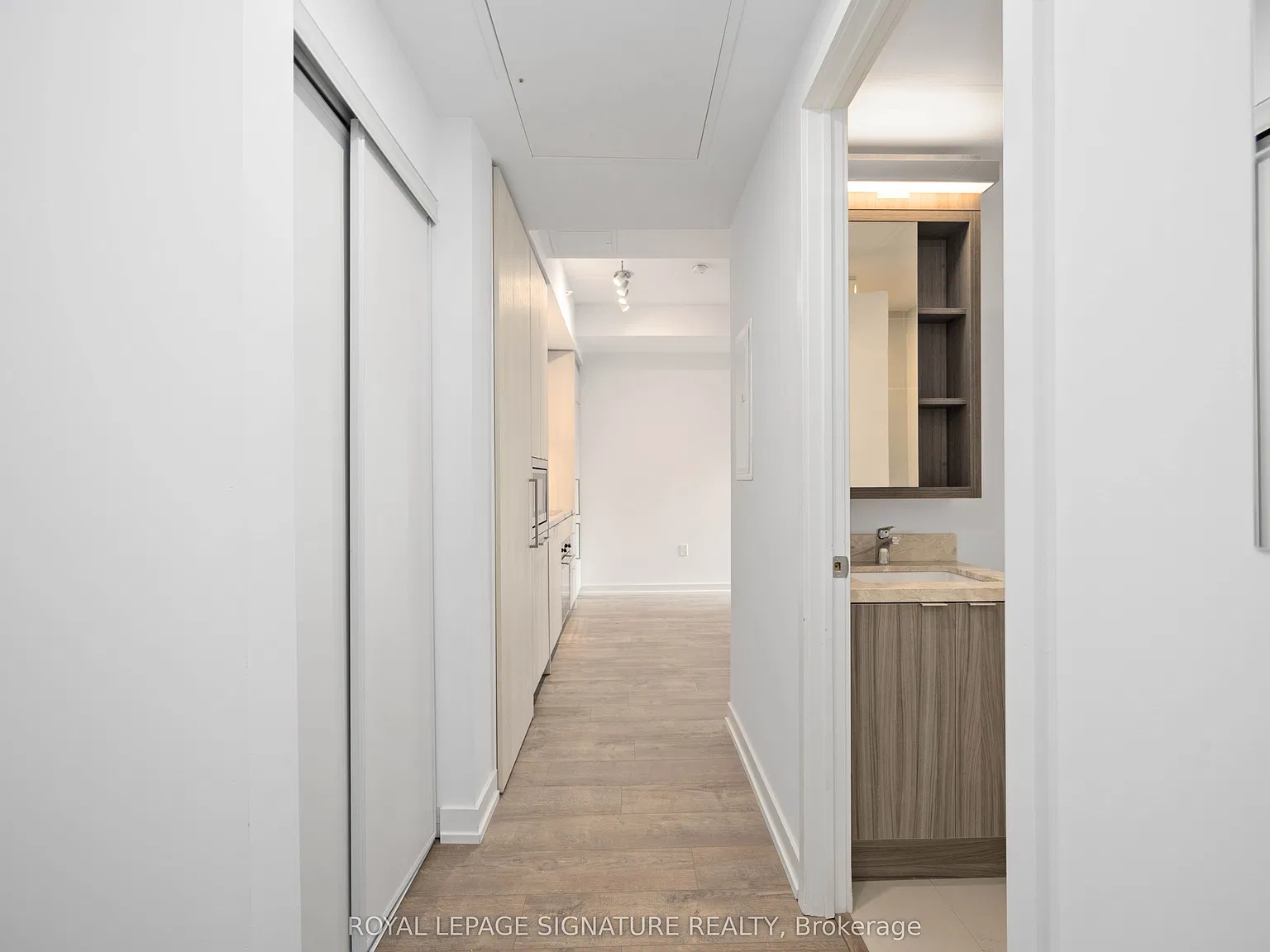 Studio, $1,850 — Photo 4