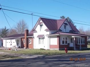 205 W Cherry St, Austin, IN 47102