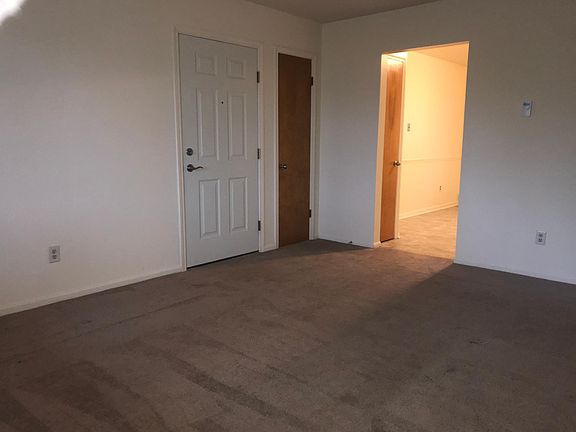 4th image of 615 Douglas Ave APT H8