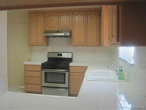 4th image of 6019 Primrose Ave