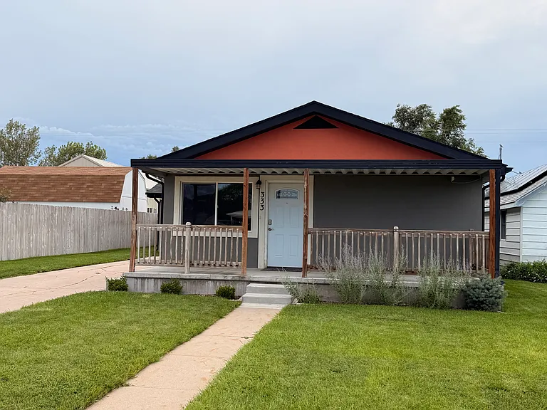 333 Elm Ave — Photo 1