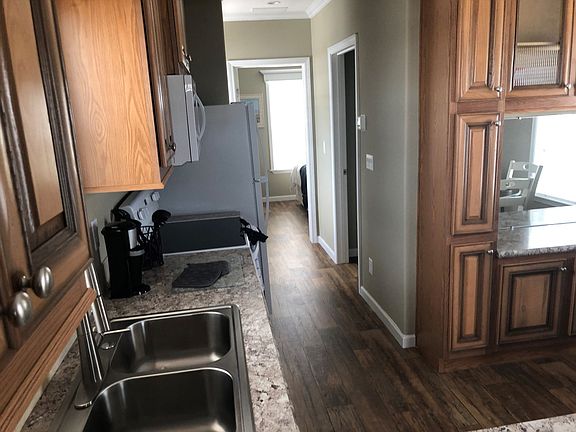 5th image of 1501 W Commerce Ave Lot 272