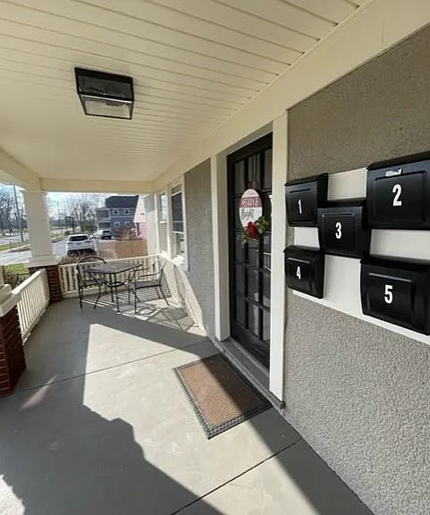 4121 S Dixie Dr #3 — Photo 2