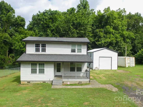 509 Birch St, Lowell, NC 28098
