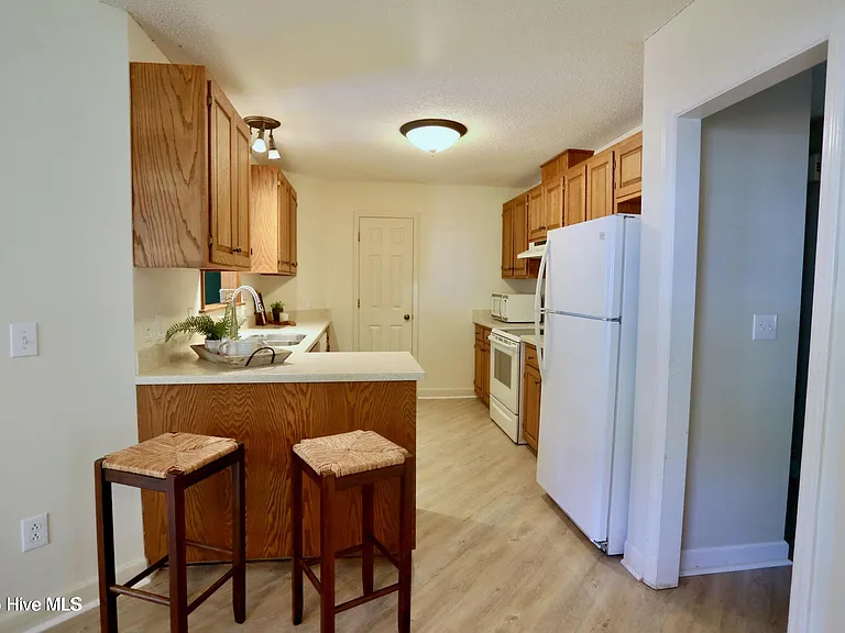 265 Longleaf Dr — Photo 14
