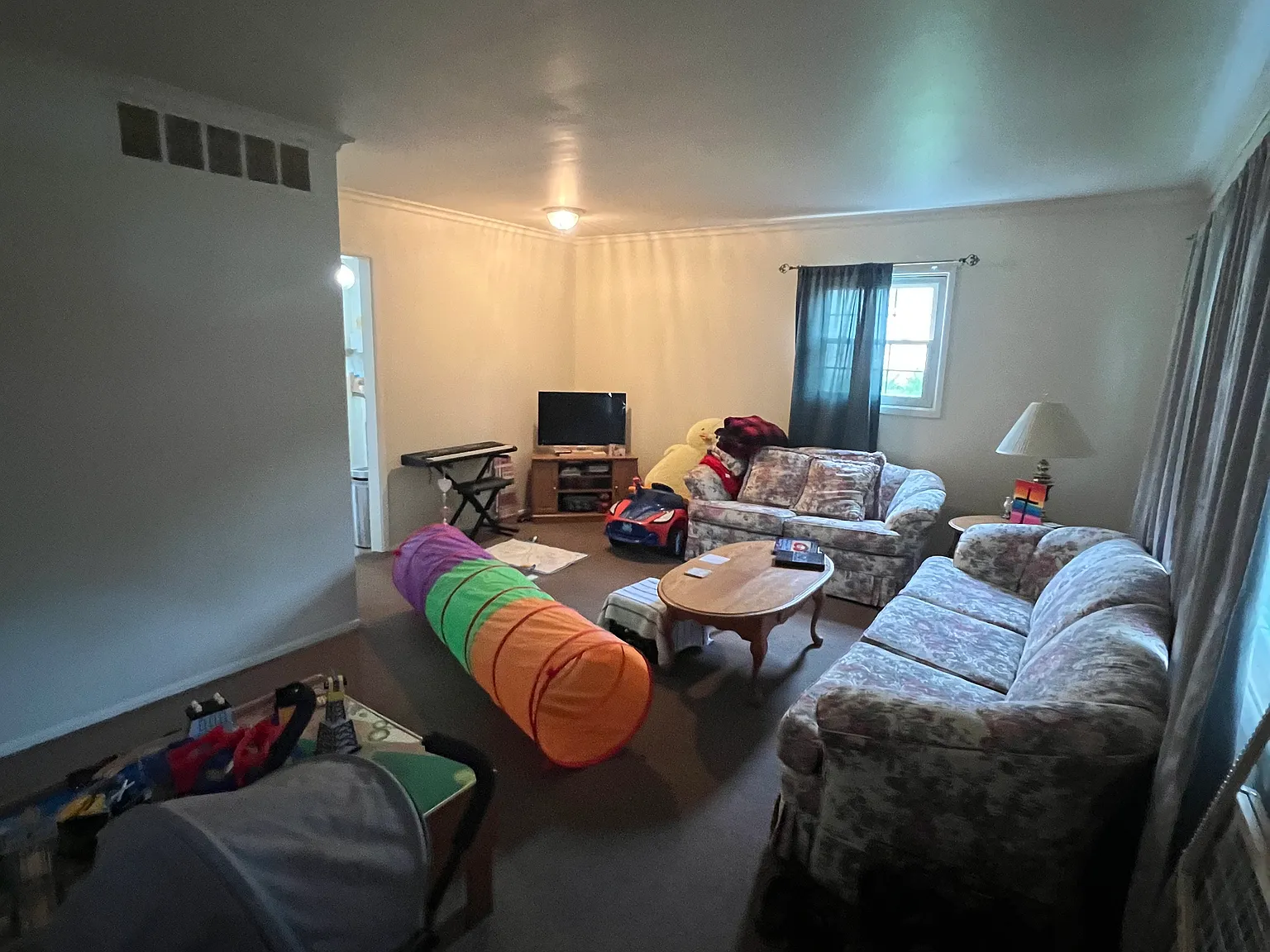 3 bed, $1,600 — Photo 4