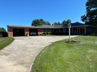 3541 Barrows Mill Rd, Martinsville, VA 24112