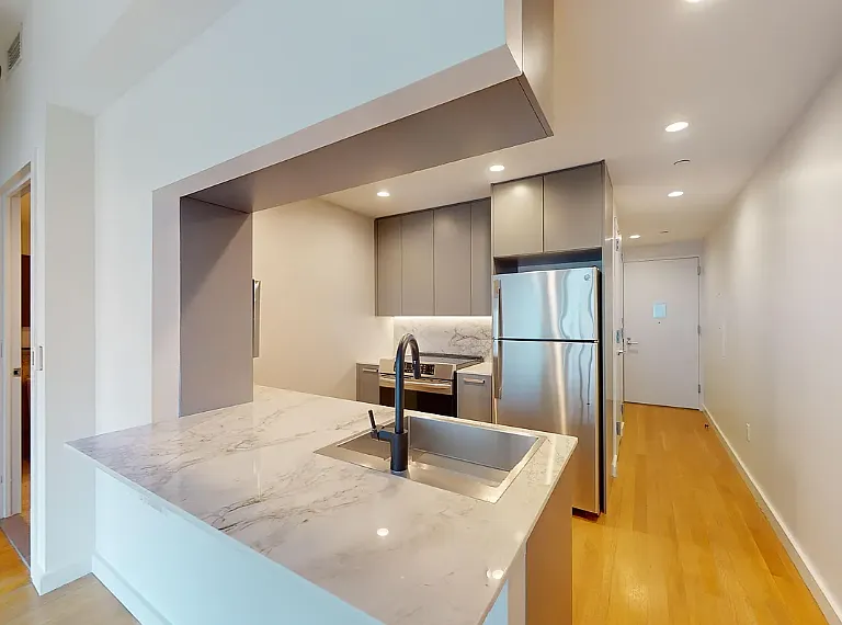 515 E 86th St #1403 — Photo 7
