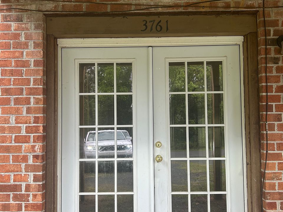 2nd image of 3761 Ivywood Ln