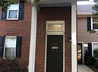 9437 S Vicksburg Park Ct, Charlotte, NC 28210