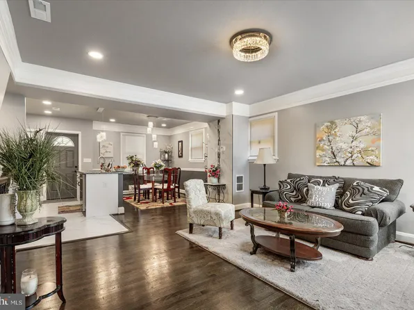 842 Benninghaus Rd, Baltimore, MD 21212