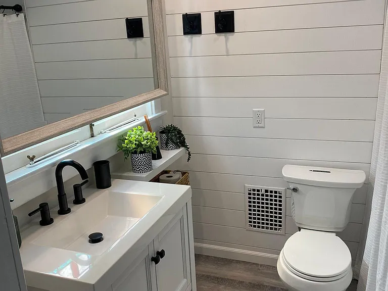 407 Walnut St — Photo 13