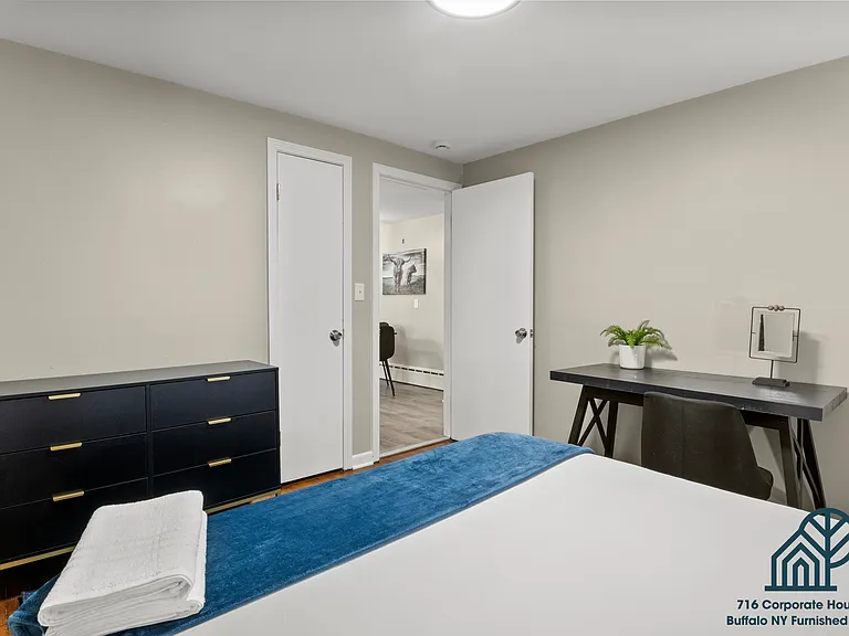 1540 Abbott Rd #3 — Photo 9