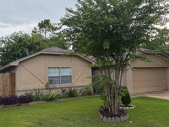 2nd image of 16715 Alametos Dr