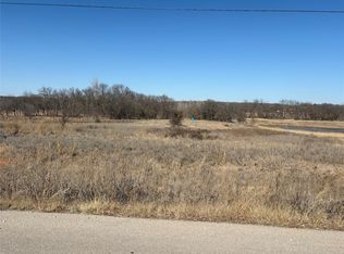 390 Rolling Hills Blvd, Alvord, TX 76225