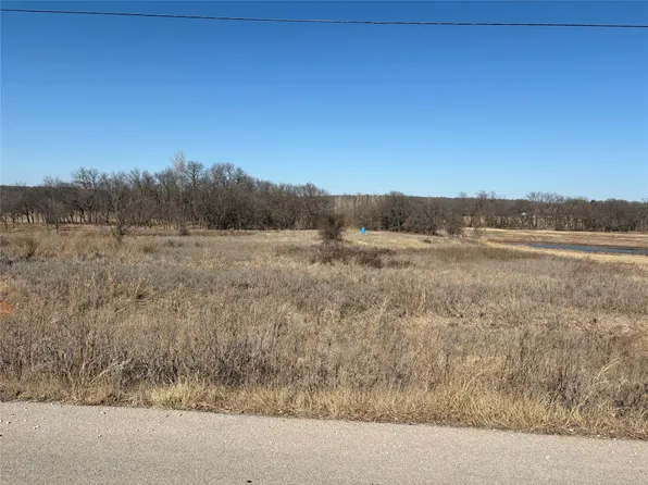 390 Rolling Hills Blvd, Alvord, TX 76225
