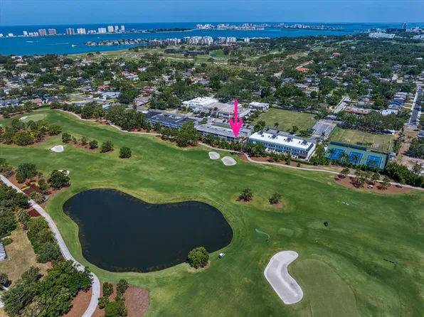 919 Osceola Rd APT 202, Belleair, FL 33756