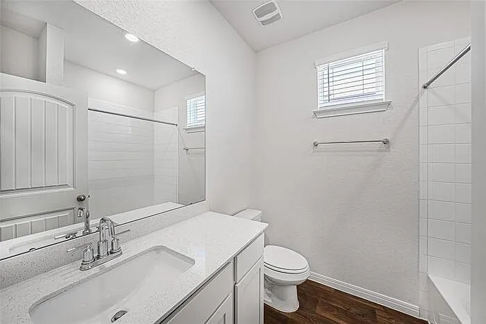 121 Mackinac Ln — Photo 11