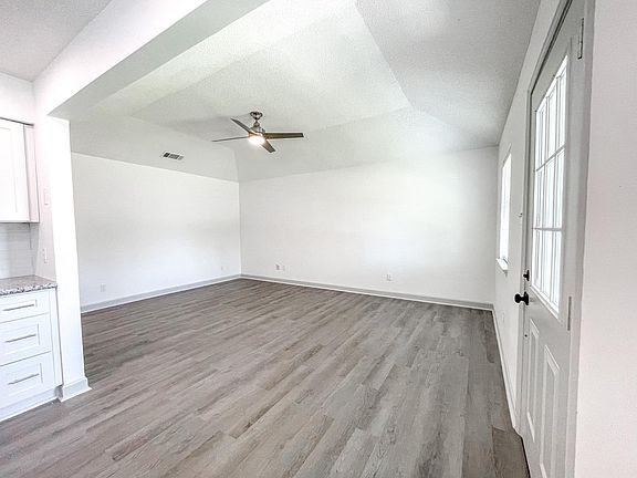 3rd image of 1600 Cartier Dr