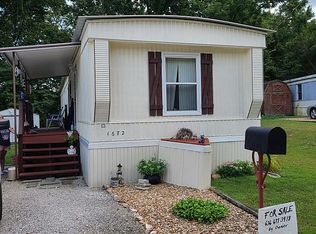 1672 Wren Dr, High Ridge, MO 63049