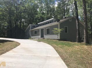 1611 Dobbs Lndg, Hartwell, GA 30643